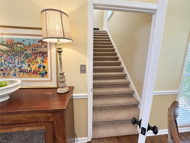 1455 Chinook Court SW, Lilburn, GA 30047