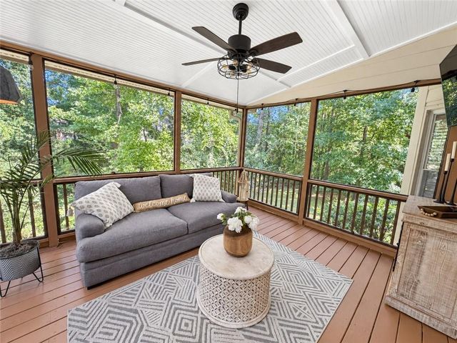 1455 Chinook Court SW, Lilburn, GA 30047