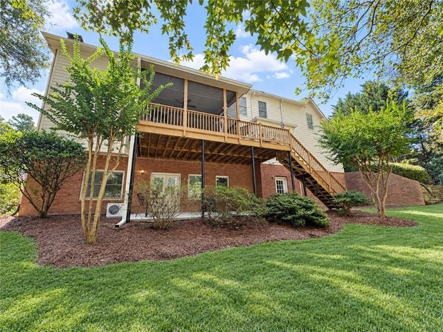 1455 Chinook Court SW, Lilburn, GA 30047