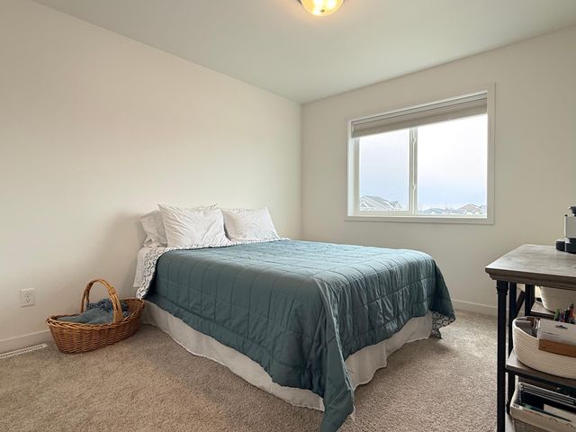 4566 13th Street S, Moorhead, MN 56560