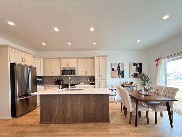 4566 13th Street S, Moorhead, MN 56560