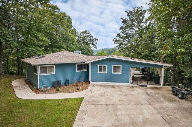 290 Spring Circle, Smithville, TN 37166