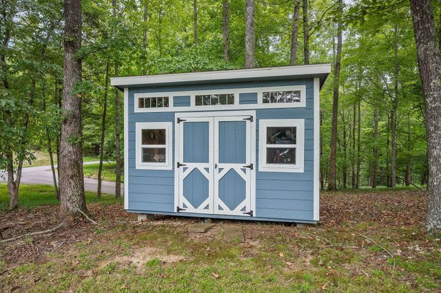 290 Spring Circle, Smithville, TN 37166