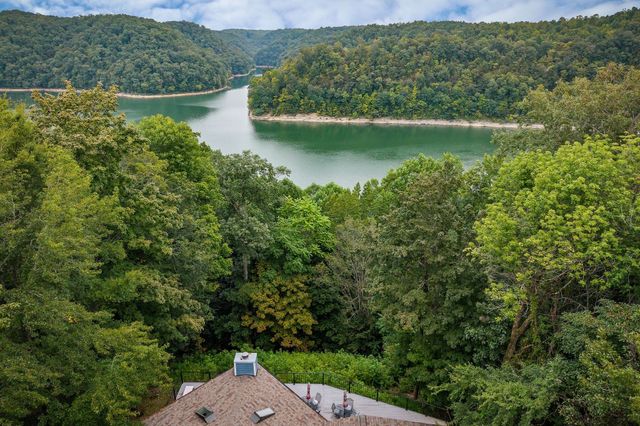 290 Spring Circle, Smithville, TN 37166