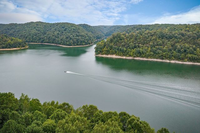 290 Spring Circle, Smithville, TN 37166