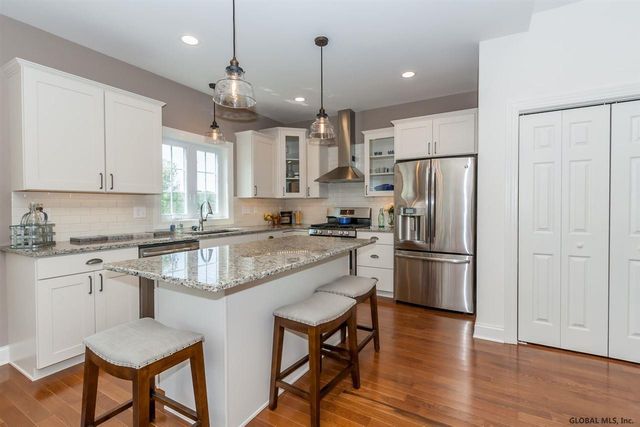 71 Lakepointe Way, Stillwater, NY 12866