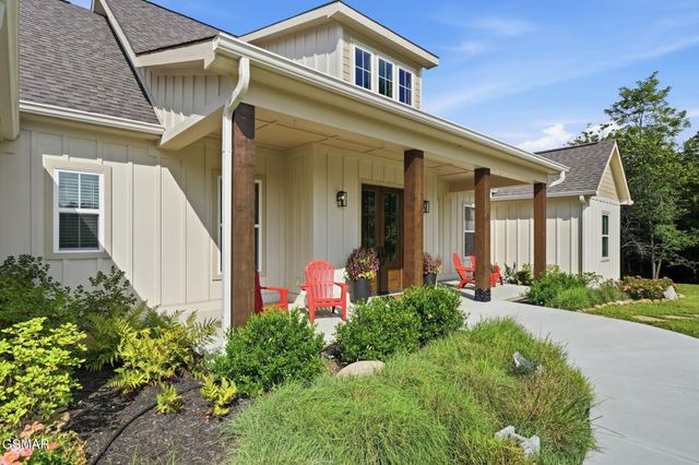 2069 Cody View Way, Sevierville, TN 37876