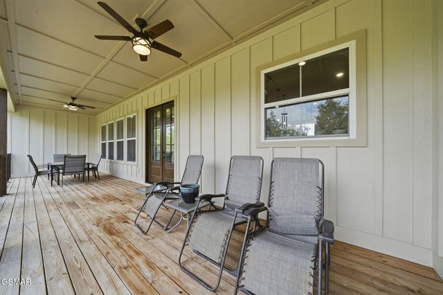 2069 Cody View Way, Sevierville, TN 37876