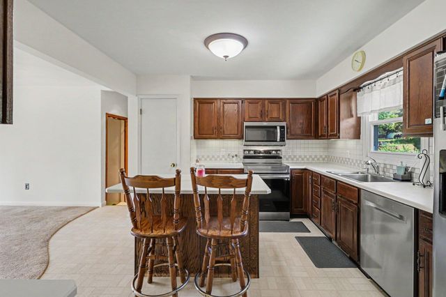 6480 Ormada Drive, Comstock Twp, MI 49048