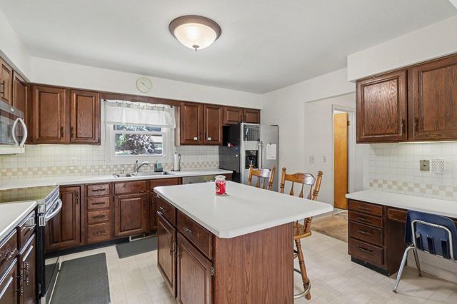 6480 Ormada Drive, Comstock Twp, MI 49048