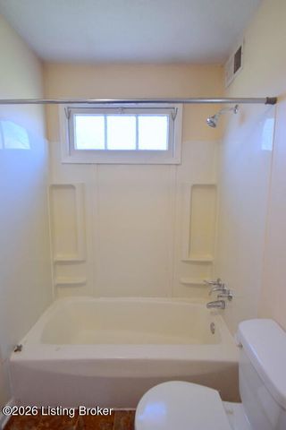 8110 Cooper Chapel Rd, Louisville, KY 40229