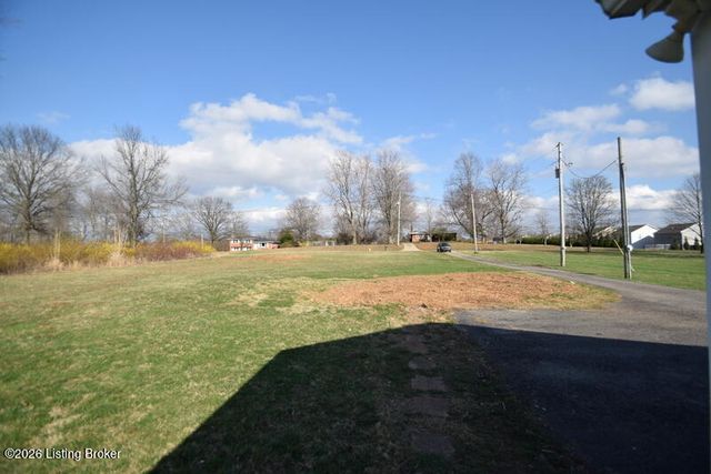 8110 Cooper Chapel Rd, Louisville, KY 40229