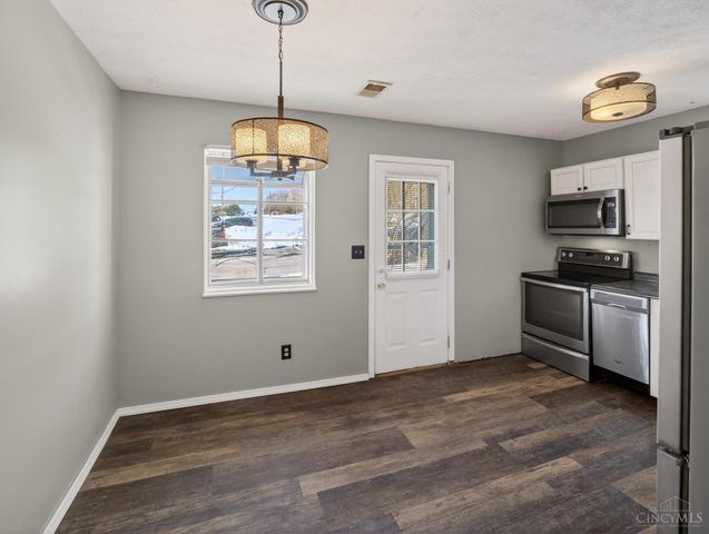 5705 Murray Avenue, Fairfax, OH 45227