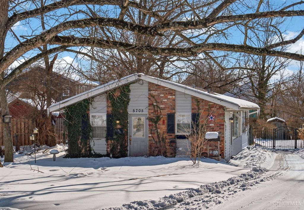 5705 Murray Avenue, Fairfax, OH 45227