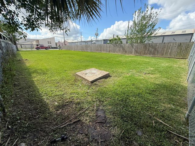 629 Georgia, South Houston, TX 77587