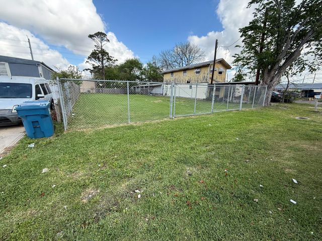 629 Georgia, South Houston, TX 77587