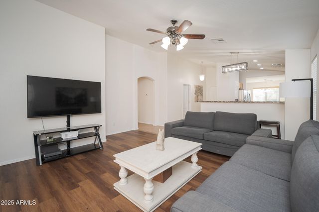 25800 W GLOBE Avenue, Buckeye, AZ 85326