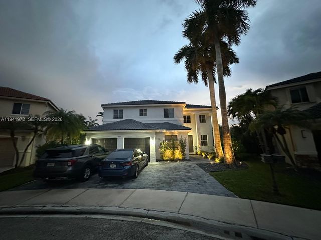 1063 Sunflower Cir, Weston, FL 33327