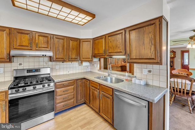 1310 LINCOLN AVE, West Deptford, NJ 08096