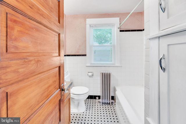 1310 LINCOLN AVE, West Deptford, NJ 08096