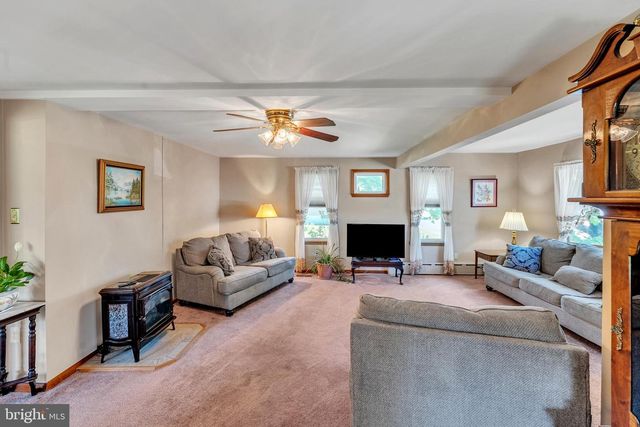 1310 LINCOLN AVE, West Deptford, NJ 08096