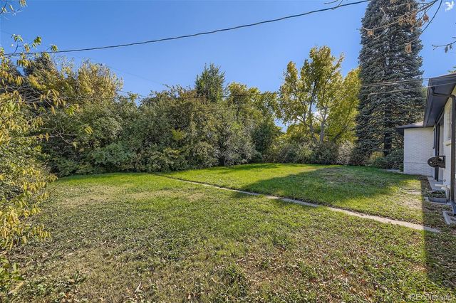 10 Allison Street, Lakewood, CO 80226