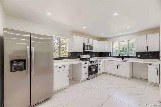 10 Allison Street, Lakewood, CO 80226