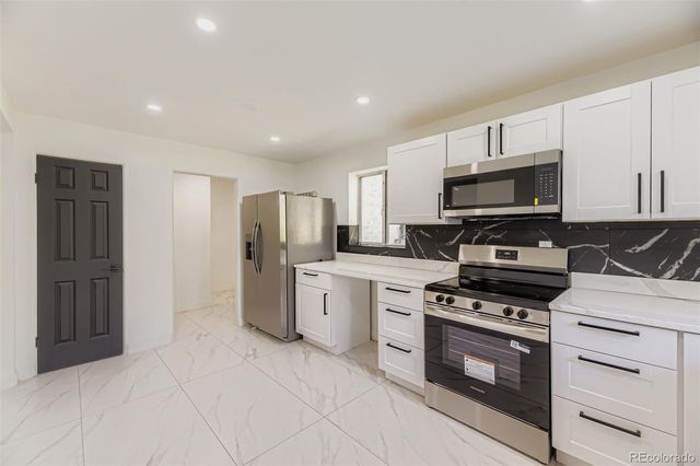 10 Allison Street, Lakewood, CO 80226