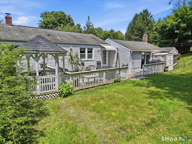 87 James Street, Colchester, CT 06415