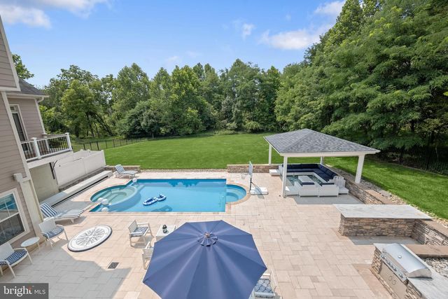 2021 DROVERS LN, Cooksville, MD 21723