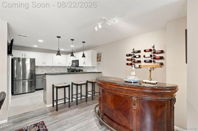 55407 Ambassador Court, Shelby Charter Township, MI 48316