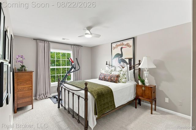 55407 Ambassador Court, Shelby Charter Township, MI 48316