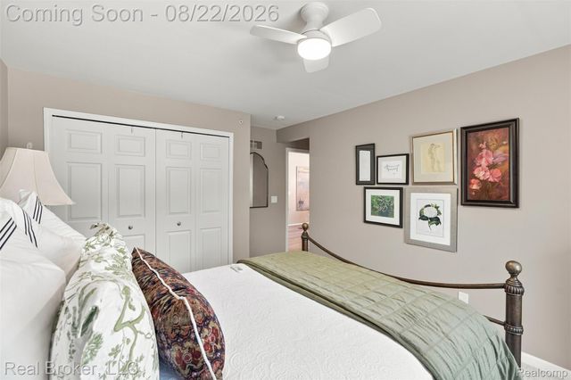 55407 Ambassador Court, Shelby Charter Township, MI 48316