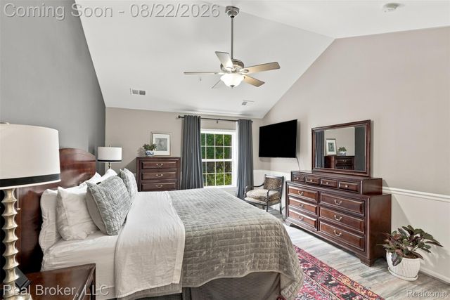 55407 Ambassador Court, Shelby Charter Township, MI 48316