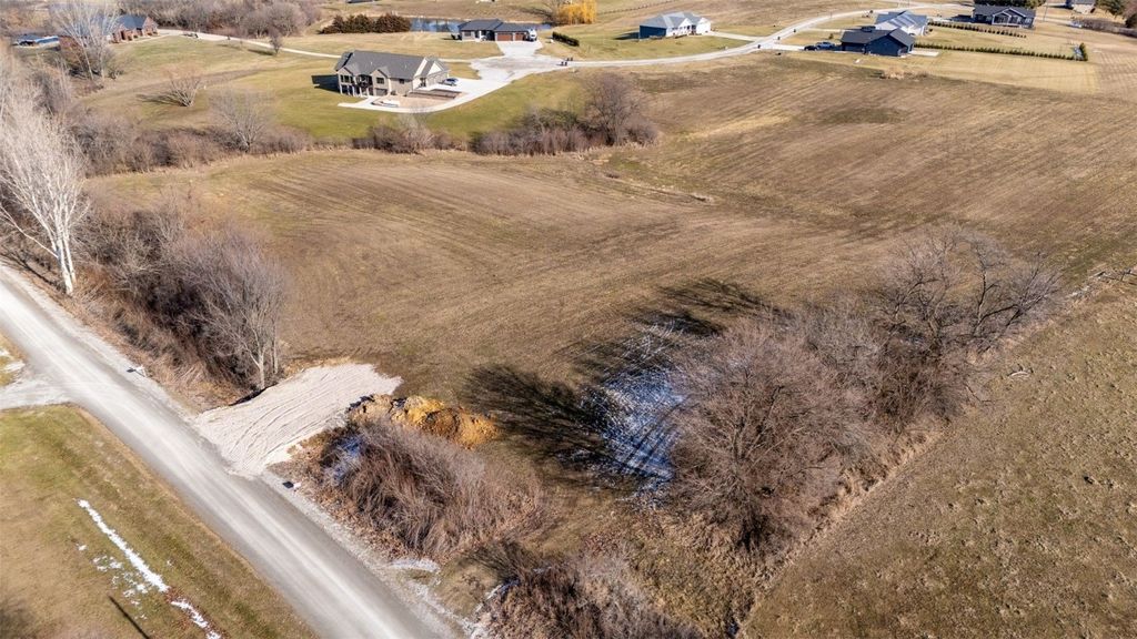 1455 Underwood Avenue, Riverside, IA 52327