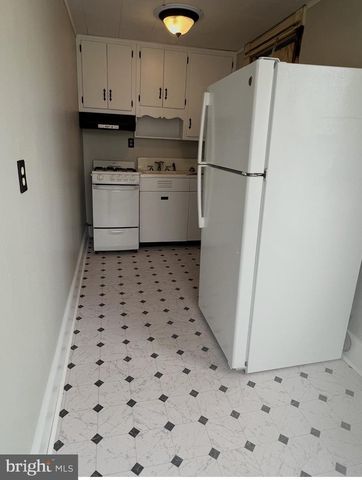 35 ELIZABETH AVENUE, Halethorpe, MD 21227