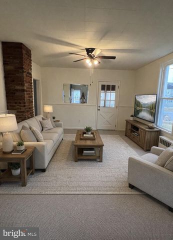 35 ELIZABETH AVENUE, Halethorpe, MD 21227