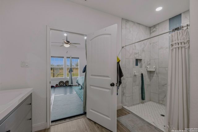 105 Hidden Haven, Floresville, TX 78114