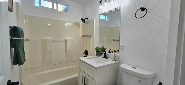 89 Bruno Ave, Pittsburg, CA 94565
