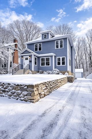 122 Copperfield Rd, Worcester, MA 01602