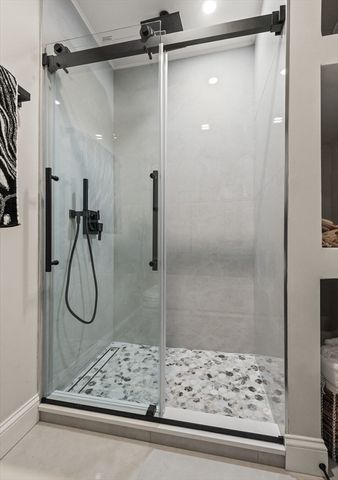 122 Copperfield Rd, Worcester, MA 01602