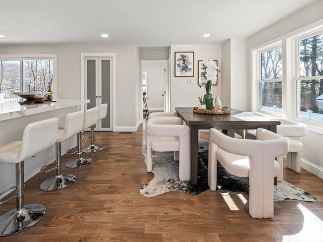 122 Copperfield Rd, Worcester, MA 01602