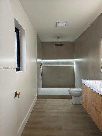 15411 NE 10th Ave, North Miami Beach, FL 33162