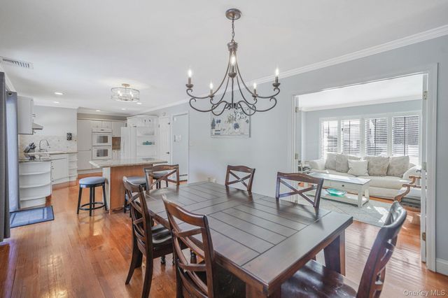 49 Gainsborough Road, Holbrook, NY 11741