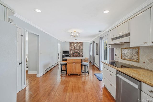 49 Gainsborough Road, Holbrook, NY 11741