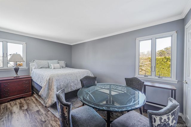 49 Gainsborough Road, Holbrook, NY 11741