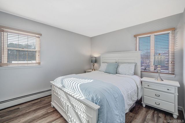 49 Gainsborough Road, Holbrook, NY 11741