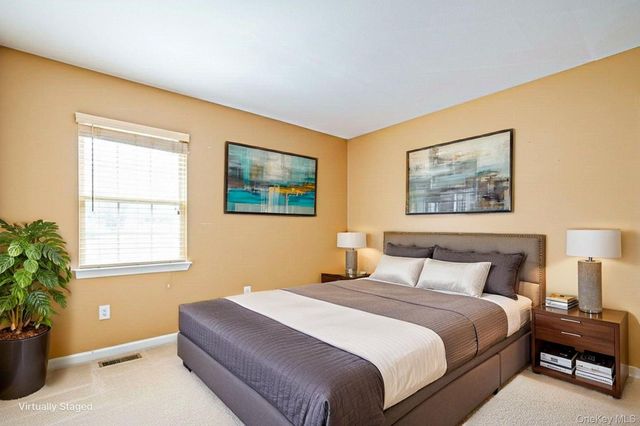 49 Gainsborough Road, Holbrook, NY 11741