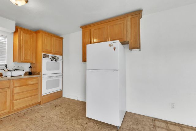 7323 Springman St, Sacramento, CA 95822