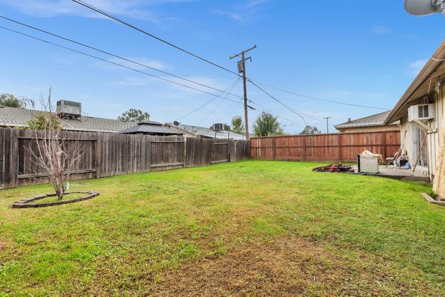 7323 Springman St, Sacramento, CA 95822